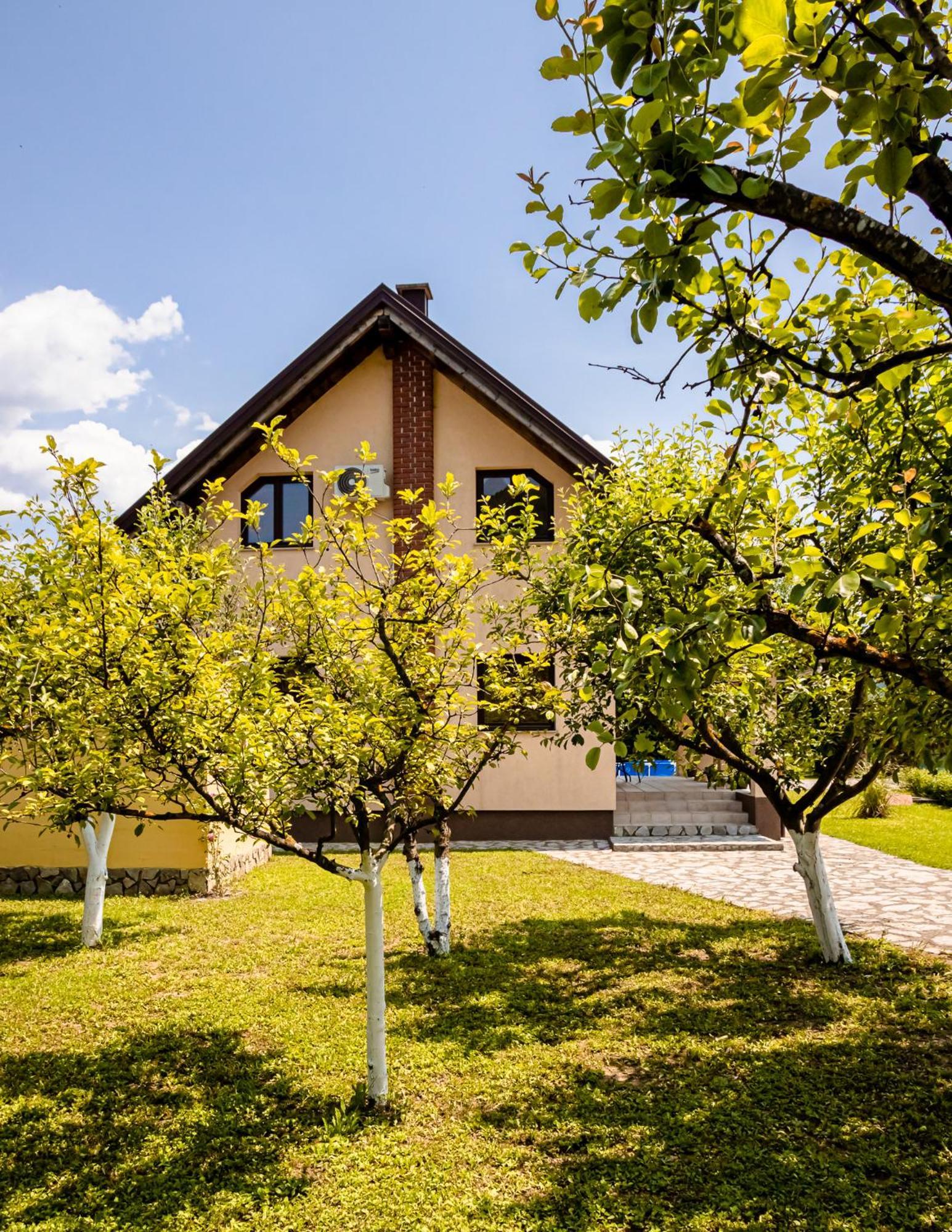 Holiday Home Avita Bihac Ngoại thất bức ảnh