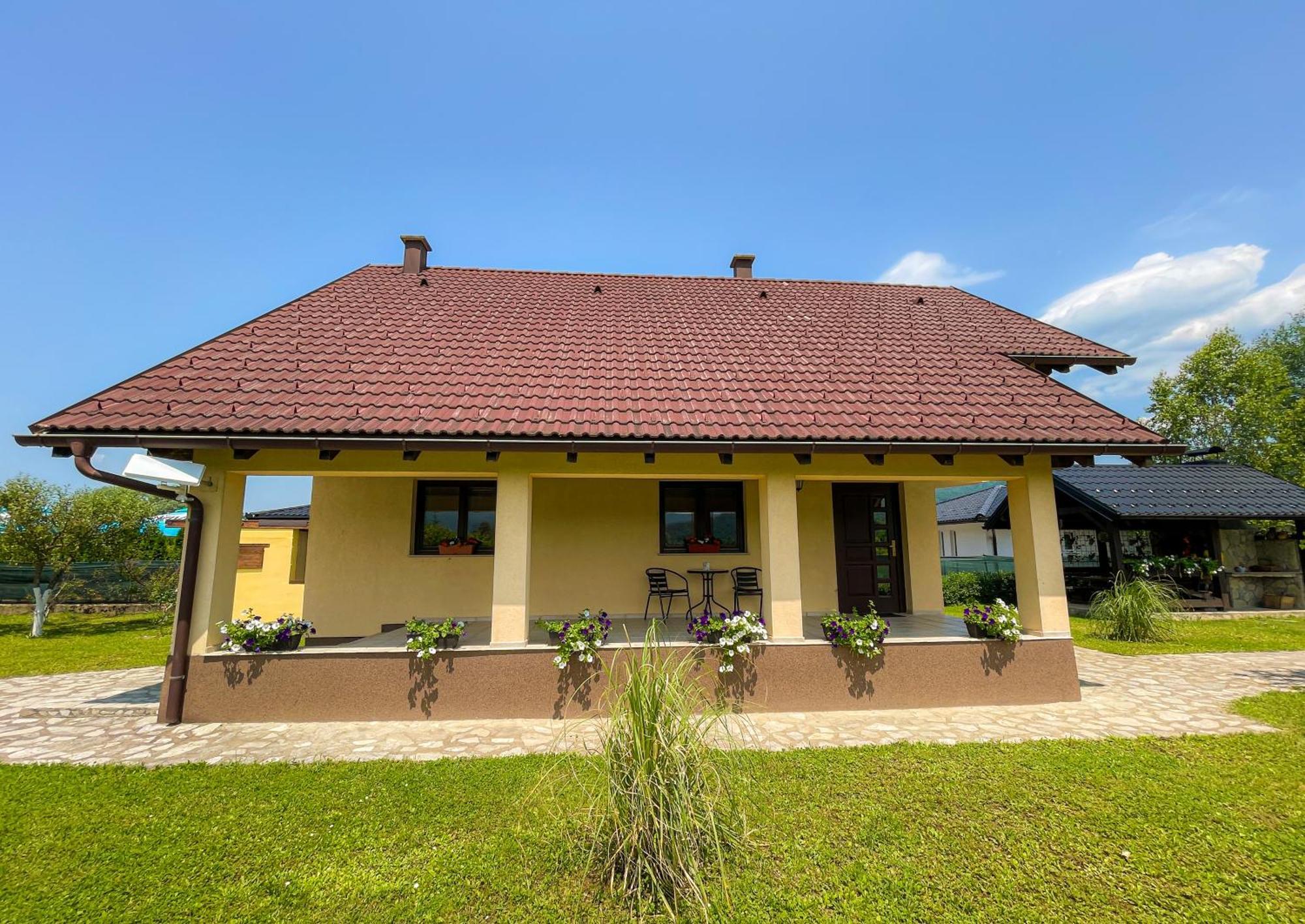 Holiday Home Avita Bihac Ngoại thất bức ảnh