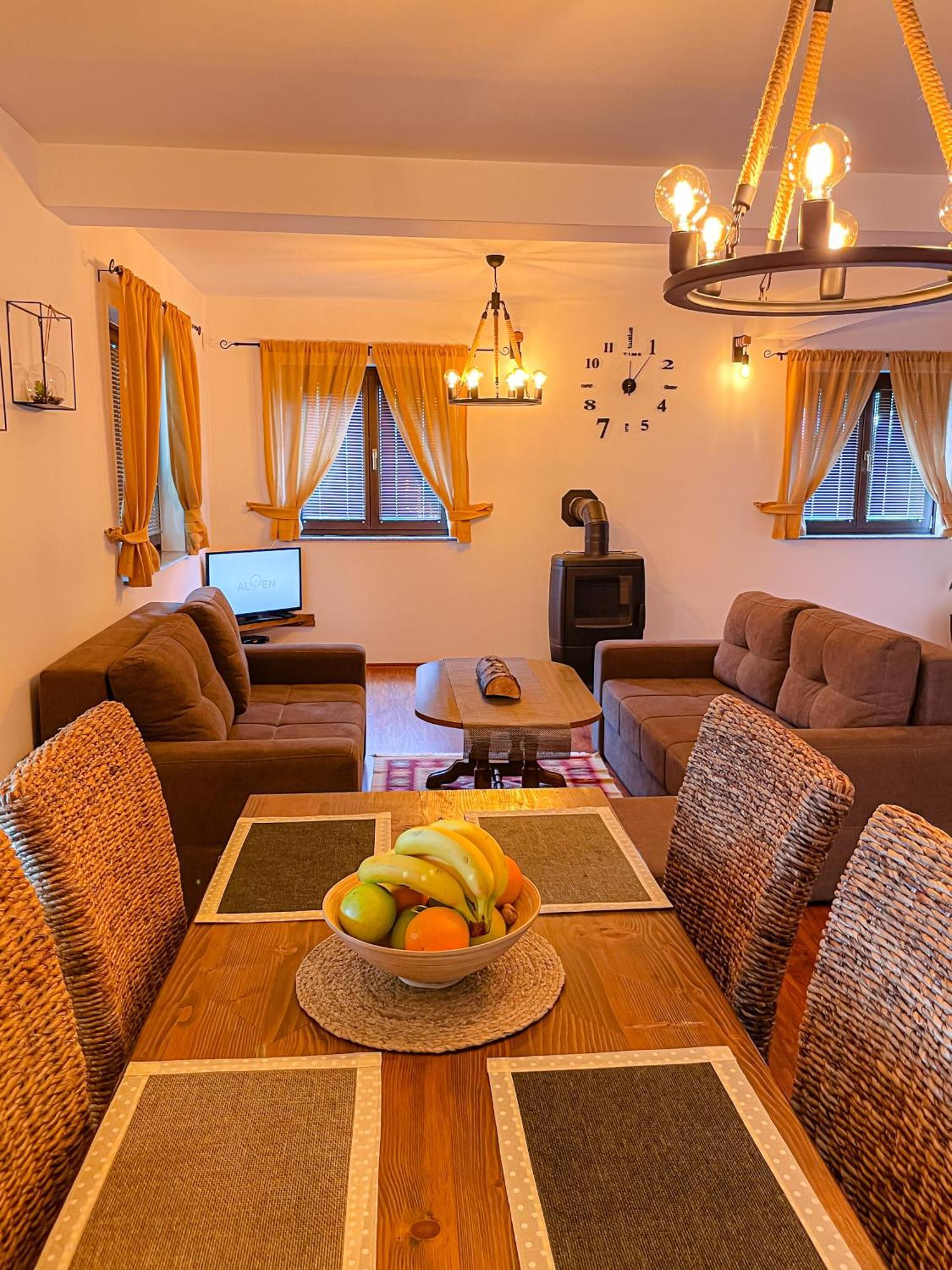 Holiday Home Avita Bihac Ngoại thất bức ảnh