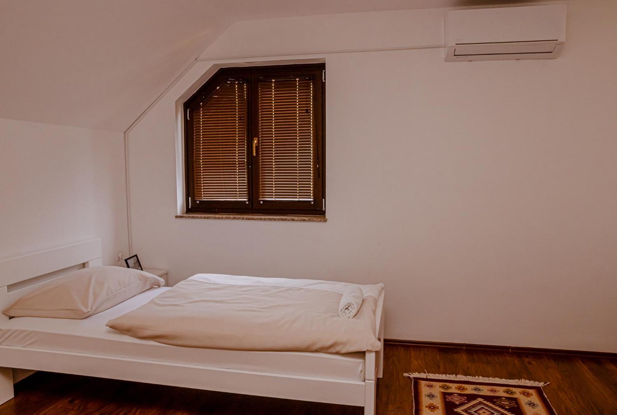 Holiday Home Avita Bihac Ngoại thất bức ảnh