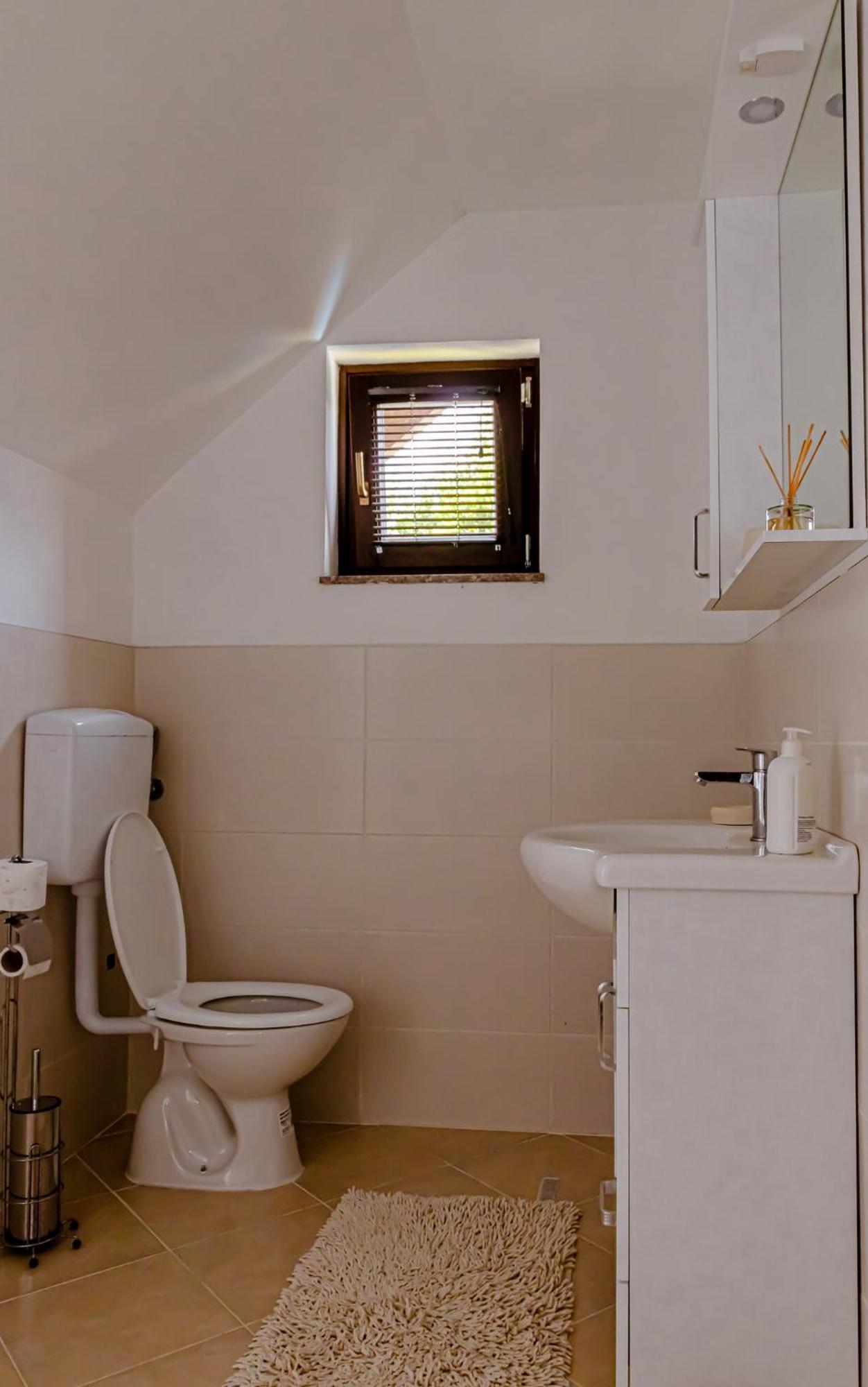 Holiday Home Avita Bihac Ngoại thất bức ảnh